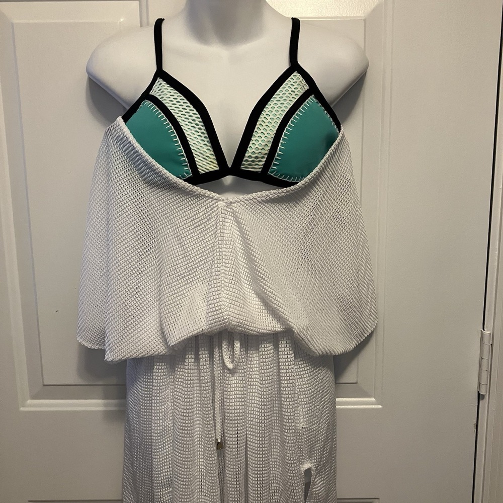 NWT Bar III Swimsuit Bikini Top Sz Medium Black Green‎ & White Swim Cover Up Set